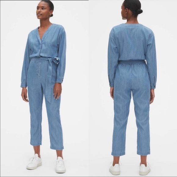 Gap Chambray V-Neck Tie Belt Jean Denim Jumpsuit Size 00 - Picture 1 of 15